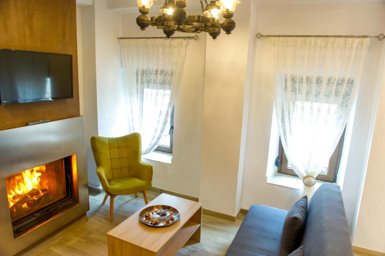 Metagkitsi To Petrino Holidays House מראה חיצוני תמונה